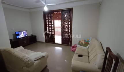 Casa com 3 quartos à venda no Canhema, Diadema , 196 m2 por R$ 650.000
