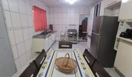 Casa com 2 quartos à venda no Centro, Diadema , 161 m2 por R$ 400.000