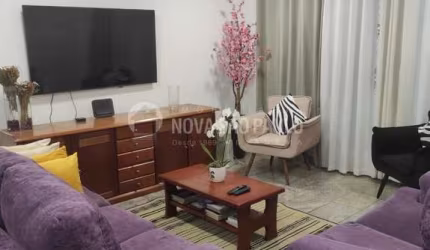 Casa com 3 quartos para alugar no Campanário, Diadema , 218 m2 por R$ 4.200
