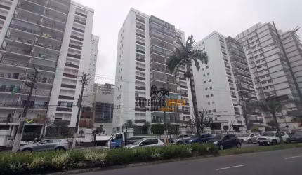 GONZAGA - FRENTE À PRAIA !