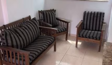 OPORTUNIDADE = PRÉDIO SEMI-NOVO/2 DORMITÓRIOS/ELEVADOR/GARAGEM