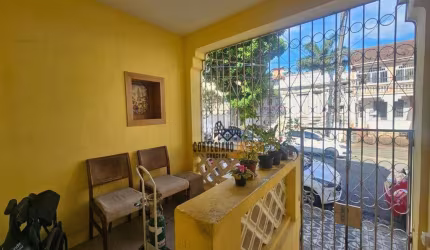 Sobrado com 3 dormitórios para alugar, 130 m² por R$ 4.990,01/mês - Gonzaga - Santos/SP
