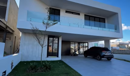 Taxa Home Resort - 5/4 sendo 3 Suites - Leste