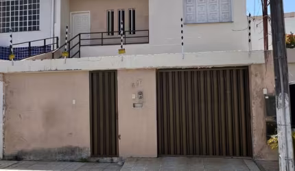 Casa na Treze de Julho