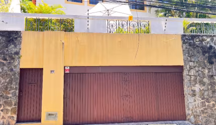 Casa para venda na Rua Barão de Loreto
