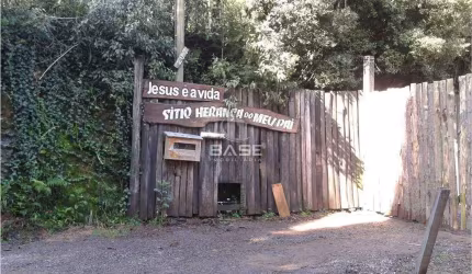 Chácara / sítio à venda na Estrada Santa Bárbara, 207, Ana Rech, Caxias do Sul por R$ 300.000