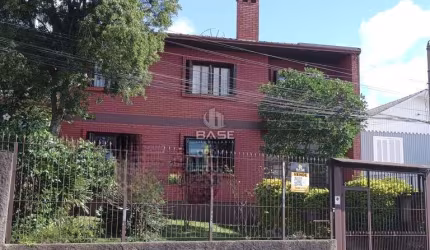 Casa com 5 quartos à venda no Rio Branco, Caxias do Sul  por R$ 658.000