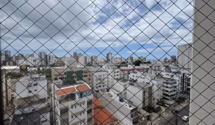 Apartamento com 4 quartos para venda na Pituba