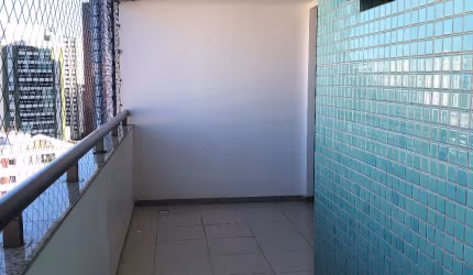 Apartamento andar alto, nascente, 2 suítes,  2 vagas - Pituba