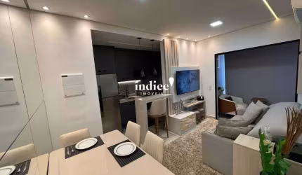 Apartamento com 2 dormitórios á venda no bairro Santa Cruz