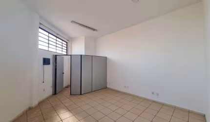 Sala Comercial no Bairro Jardim Irajá, 2 vagas, Chile