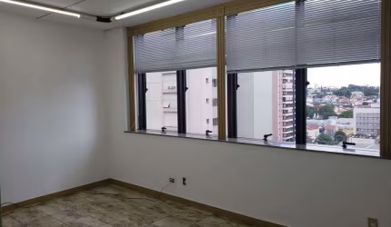 Sala Comercial no Bairro Centro, 1 vaga, Condominio Saint Moritz