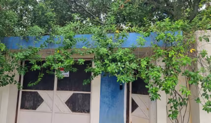 Casa 4 quartos, sendo uma suíte, excelente estado de conservação.