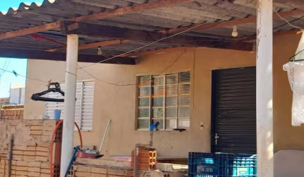 Excelente Chacara com500 m² - com 2 casas alugada