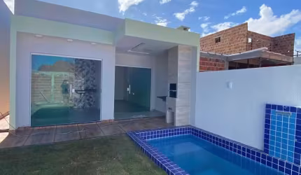 Casa em   2/4 e lotes em jauá