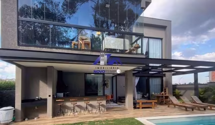 Casa para Venda em Carapicuíba, Granja Viana, 4 dormitórios, 4 suítes, 6 banheiros, 4 vagas