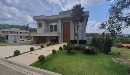 Casa para Venda em Santana de Parnaíba, Alphaville