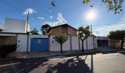 Casa para Venda em Guararapes, Jardim Copacabana, 3 dormitórios, 1 banheiro, 3 vagas