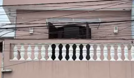 Sobrado para Venda em Barueri, Parque dos Camargos, 4 dormitórios, 2 banheiros, 2 vagas