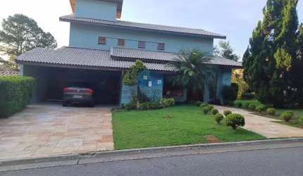 Sobrado em Condomínio para Locação em Santana de Parnaíba, Alphaville, 4 dormitórios, 2 suítes, 5 banheiros, 4 vagas