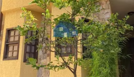 Casa para Venda em São Paulo, Alto da Lapa, 3 dormitórios, 1 suíte, 3 banheiros, 2 vagas