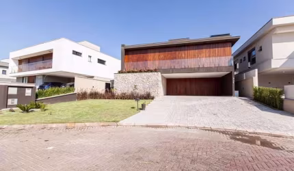 Casa para Locação em Santana de Parnaíba, Tamboré