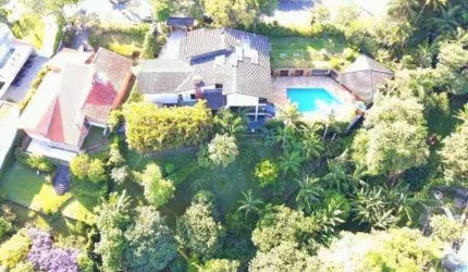Sobrado para Venda em Carapicuíba, Palos Verdes, 5 dormitórios, 3 suítes, 5 banheiros, 8 vagas