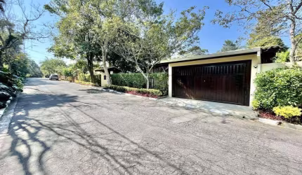 Casa para Venda em Carapicuíba, Parque Primavera, 3 dormitórios, 3 suítes, 4 banheiros, 2 vagas