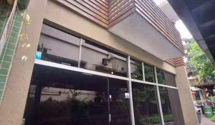 Casa para Locação em Barueri, Alphaville Comercial, 4 banheiros