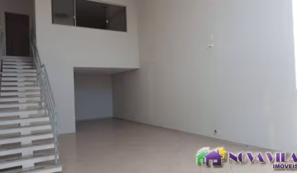 Sala Comercial de 130m² para Locação no Centro de Jaguariúna-SP: Espaço Ideal para seu Negócio!