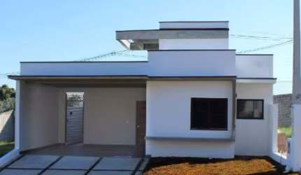 Casa térrea a venda no Condomínio em Louveira