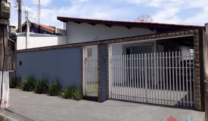 Casa à venda no Bairro Jardim Três Irmãos em Vinhedo/SP.