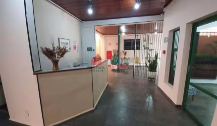 Sala comercial para locação em Valinhos/SP.