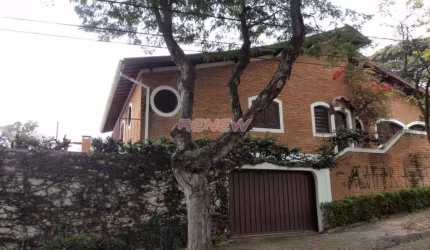 Casa à venda, 5 quartos, 3 suíte, 2 salas - Valinhos/SP