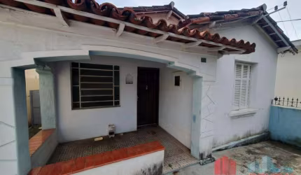 Casa a venda próximo ao centro de vinhedo-SP