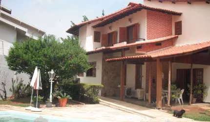 Casa à venda no Condomínio Vale do Itamaracá, 4 Suites - Valinhos/SP