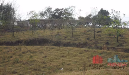 Área á venda na cidade de Louveira/SP