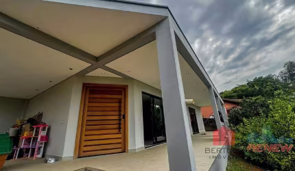 Casa a Venda no Residencial Recantos das Canjaranas