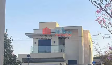 Excelente oportunidade! Esta casa nova, com todos os planejados instalados e fotovoltaica