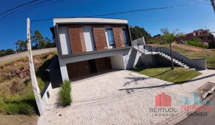 Linda casa à vendas no Condomínio Villa D´oro