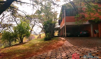 Linda Chácara à venda em Jundiaí