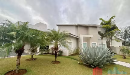 Casa à venda no Condomínio Nova Europa em Vinhedo/SP