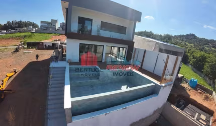 Casa á venda no Condomínio Ecovilla Boa Vista em Valinhos - SP