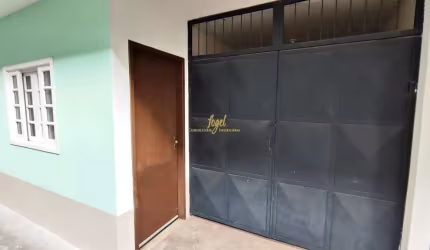 Nova Era / JF - Casa 3/4 - Excelente Localização Px Café Câmara - Garagem