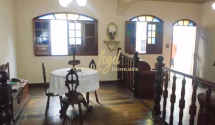 Democrata/Juiz de Fora - Casa ampla com 3 salas, 3/4 e 3 banheiros