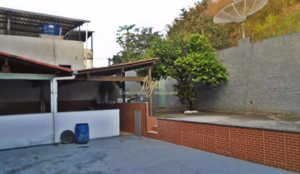 Francisco Bernardino / Cerâmica - Casa 3/4 (1 Suíte) - Amplo Quintal - Amplas Copa e Cozinha - 3 Vagas