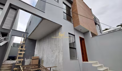 Francisco Bernardino - Casa 3/4 (1 Suíte) - Excelente Área Externa - 2 Vagas