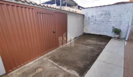 Santa Luzia - Casa 3/4 - Excelente Quintal - Ampla Cozinha - 1 Vaga