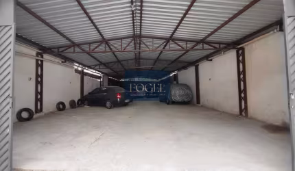 Democrata - Galpão com 220m² - Plano - Telha Galvanizada - 100% Vão Livre