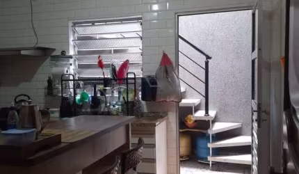 Alugo Casa Comercial ou Residencial Tipo Sobreloja